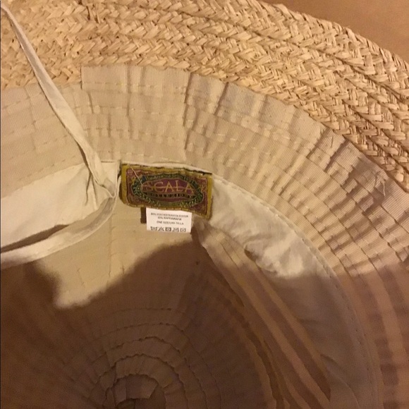 Scala hat - Picture 2 of 2